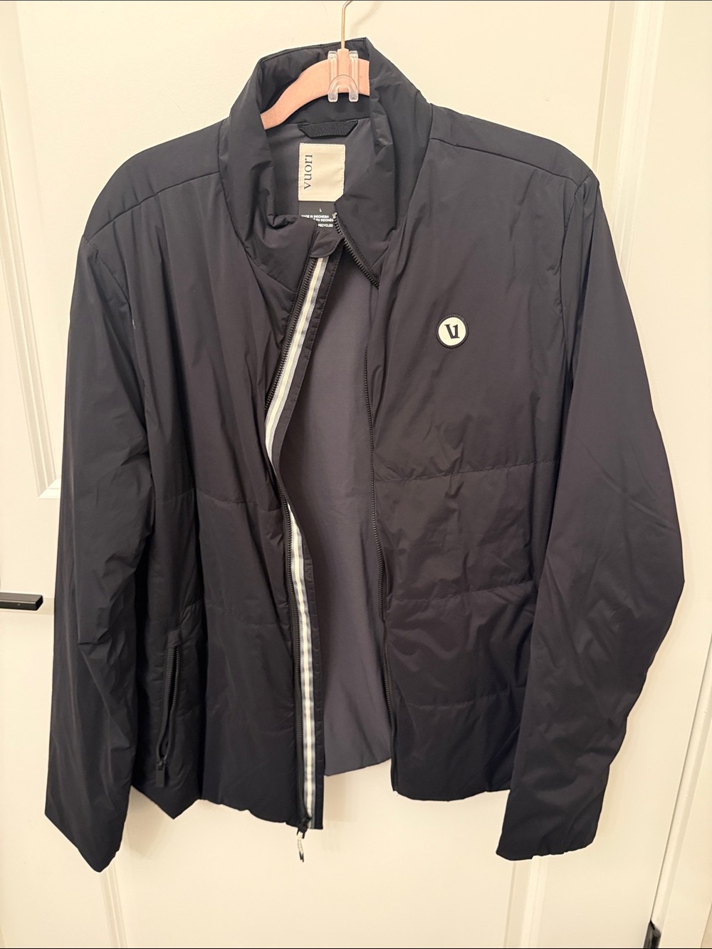 Vuori Men’s Black Quilted Lightweight Puffer Jacket
